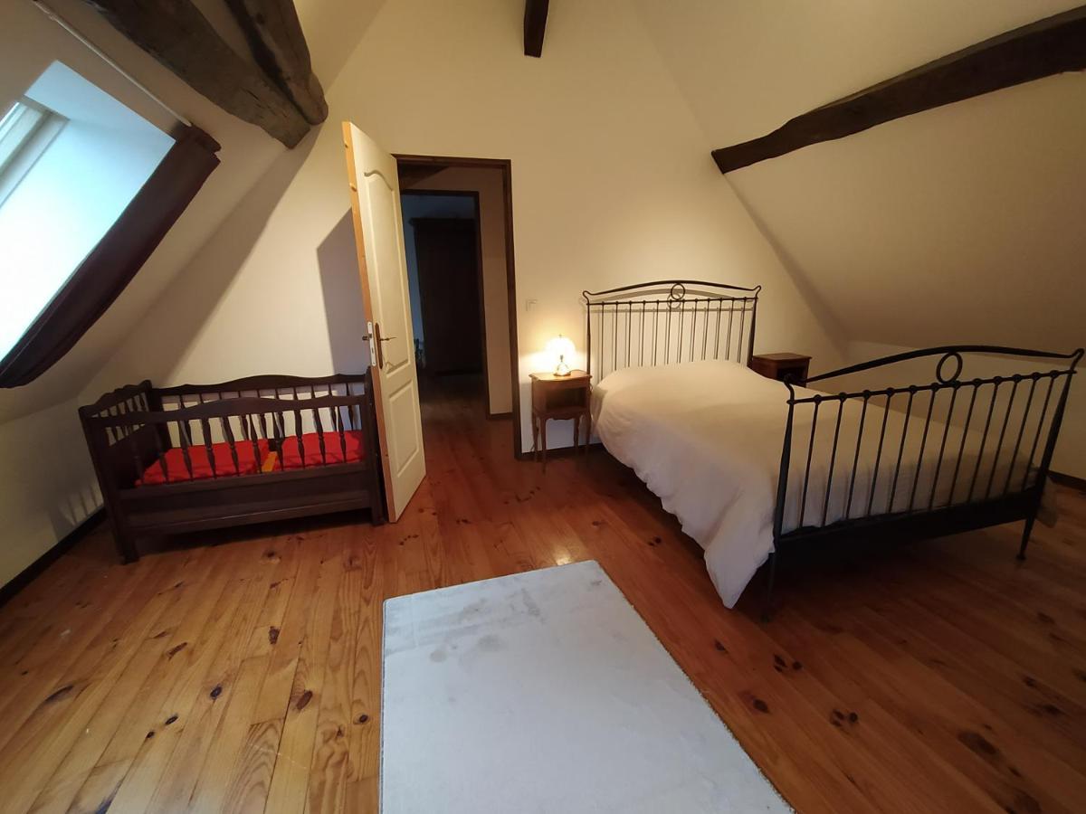 Gite Du Vieux Cedre Ecueille Dış mekan fotoğraf